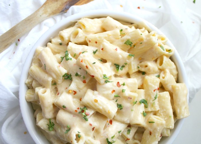 Vegan Dinner Recipes White Mac and Cheese